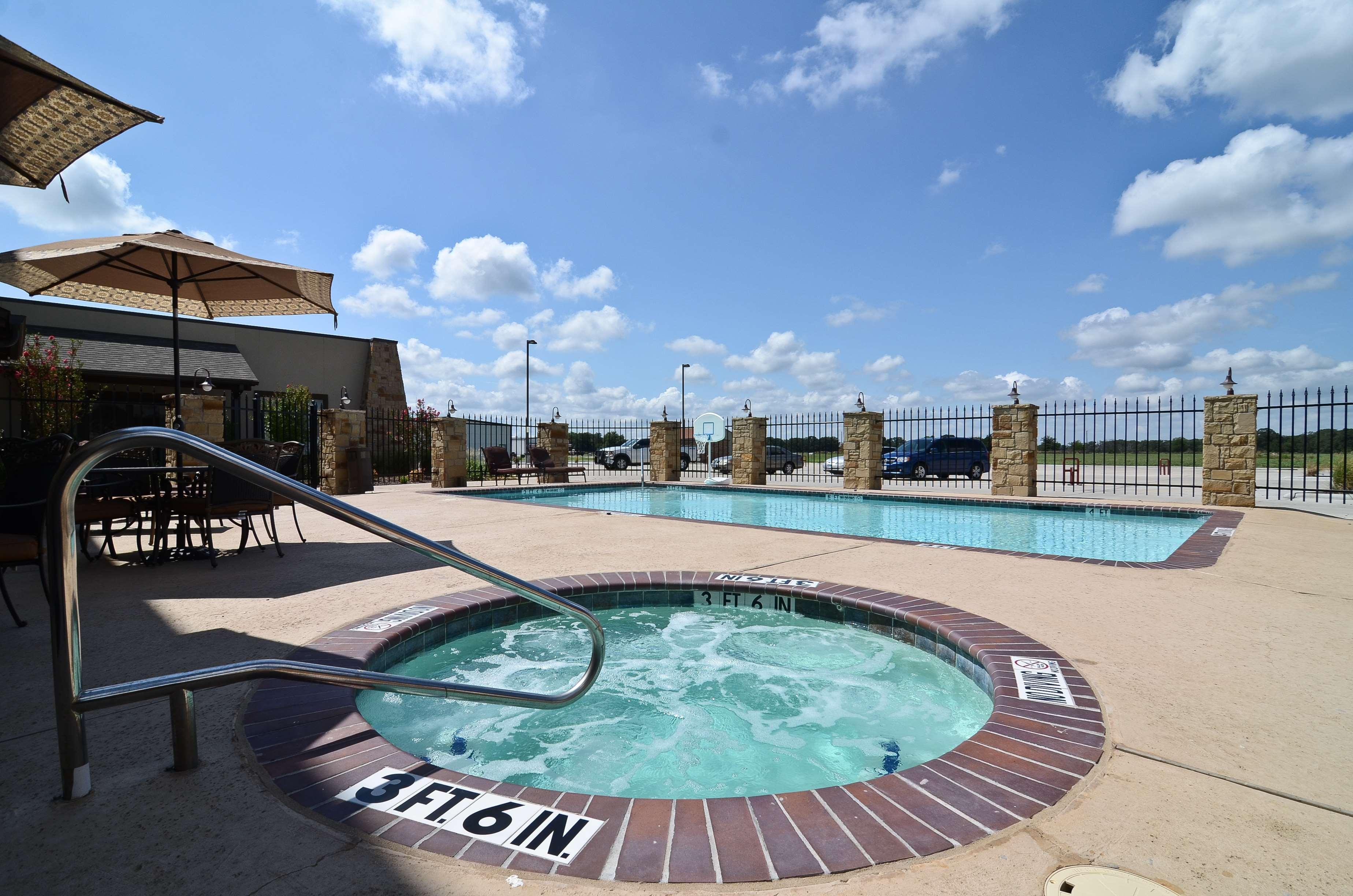 Best Western Plus Emory At Lake Fork Inn & Suites Зручності фото